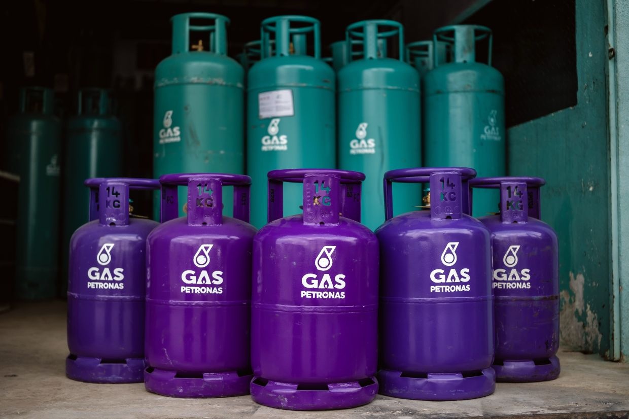 மானிய விலையில் சமையல் எரிவாயுவைப் பயன்படுத்த வணிகர்களுக்கு அனுமதி