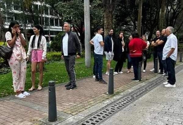 கொலம்பியாவில் சக்தி வாய்ந்த நிலநடுக்கம்