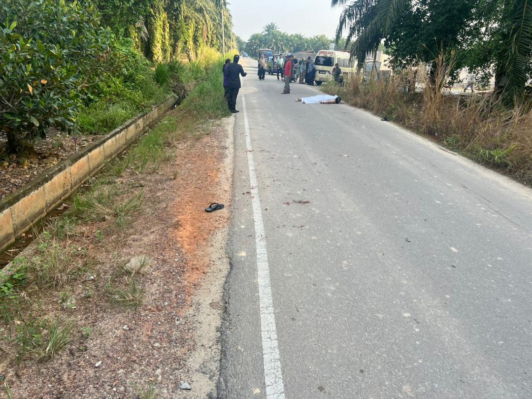 சாலையில் சறுக்கி விழுந்ததில் ஆடவர் மரணம்