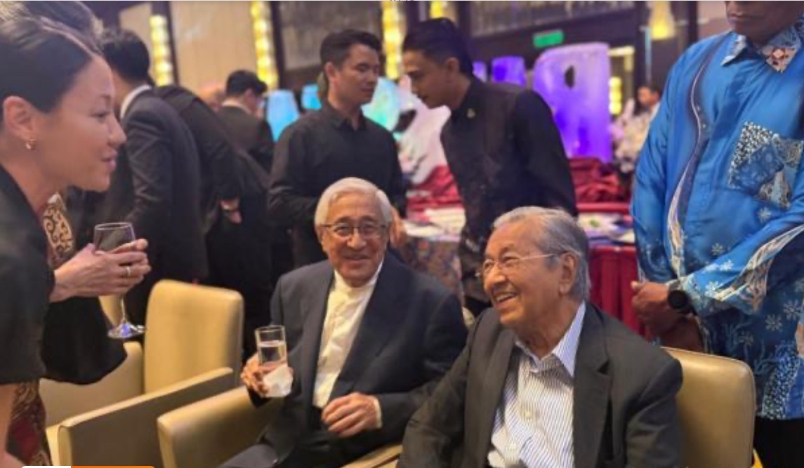 பிரதமராக இல்லாவிட்டாலும் மக்கள் மத்தியில் பிரபலமாக விளங்குகிறேன்