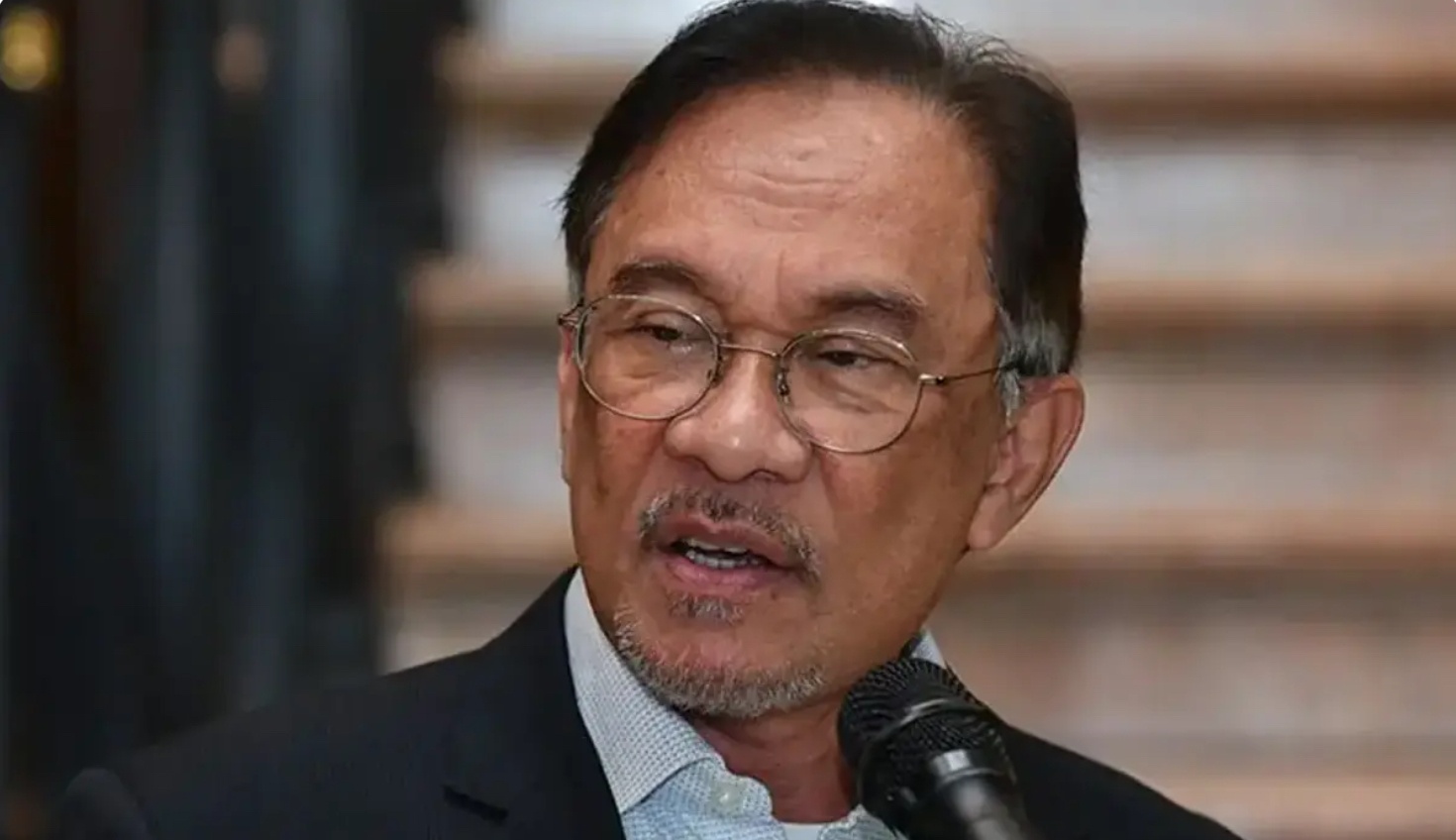 சட்டப் பாதுகாப்பைக் கோரினேனா? அன்வார் மறுப்பு