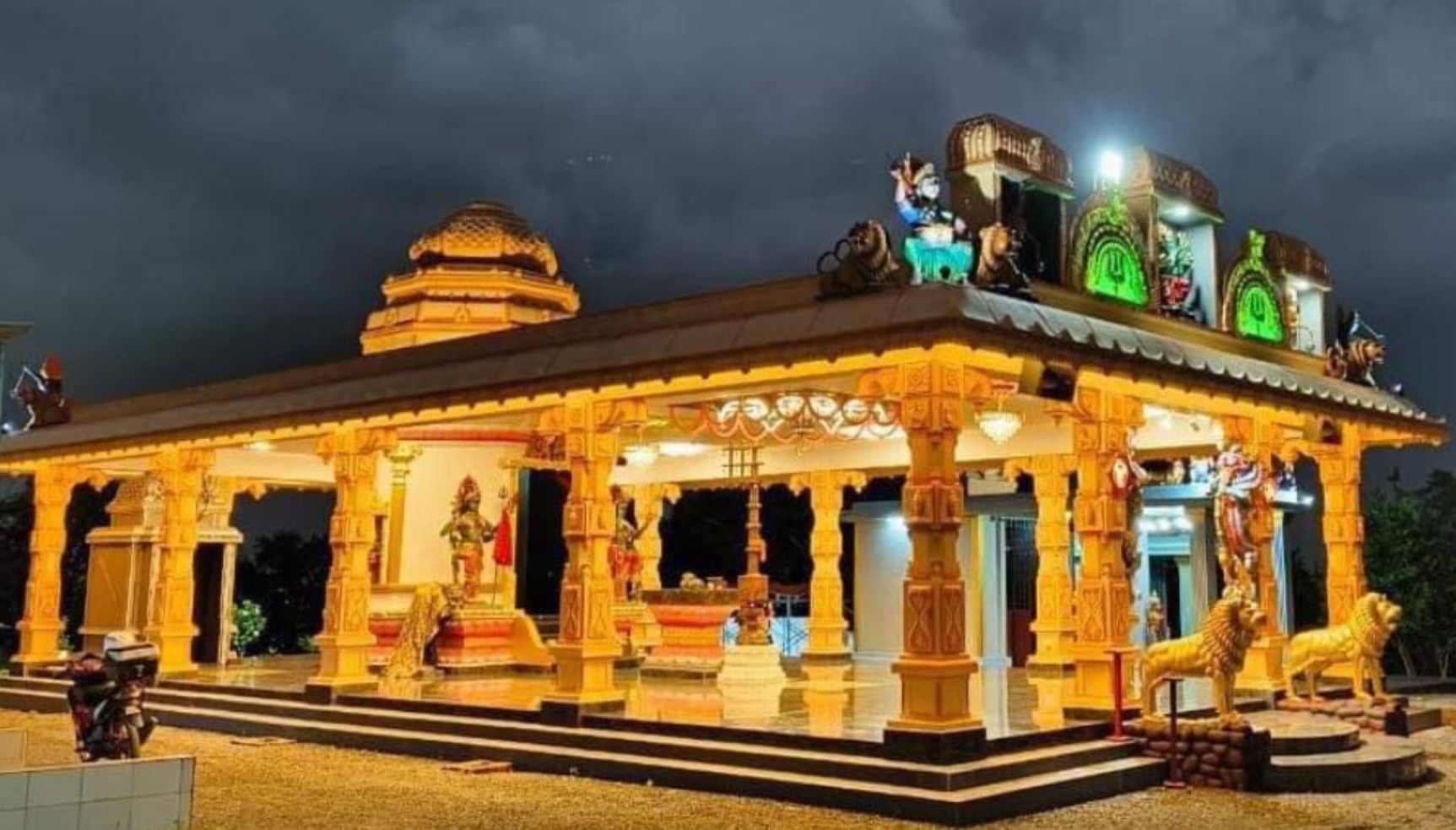 பேரா மாநிலத்தில் புதிய இந்துக் கோவில்களுக்குத் தடை – ஊடகங்களில் சாடிக் கொண்டிருக்கும் அரசியல் தலைவர்கள்