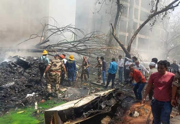 விமான விபத்து: மீட்புப் பணிக்கு இந்திய ராணுவம் உதவி