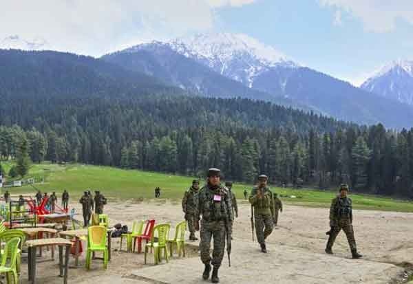 பஹல்காம் பயங்கரவாதத் தாக்குதல்: பயங்கரவாதிகளுக்கு அடைக்கலம் கொடுத்த இருவர் கைது