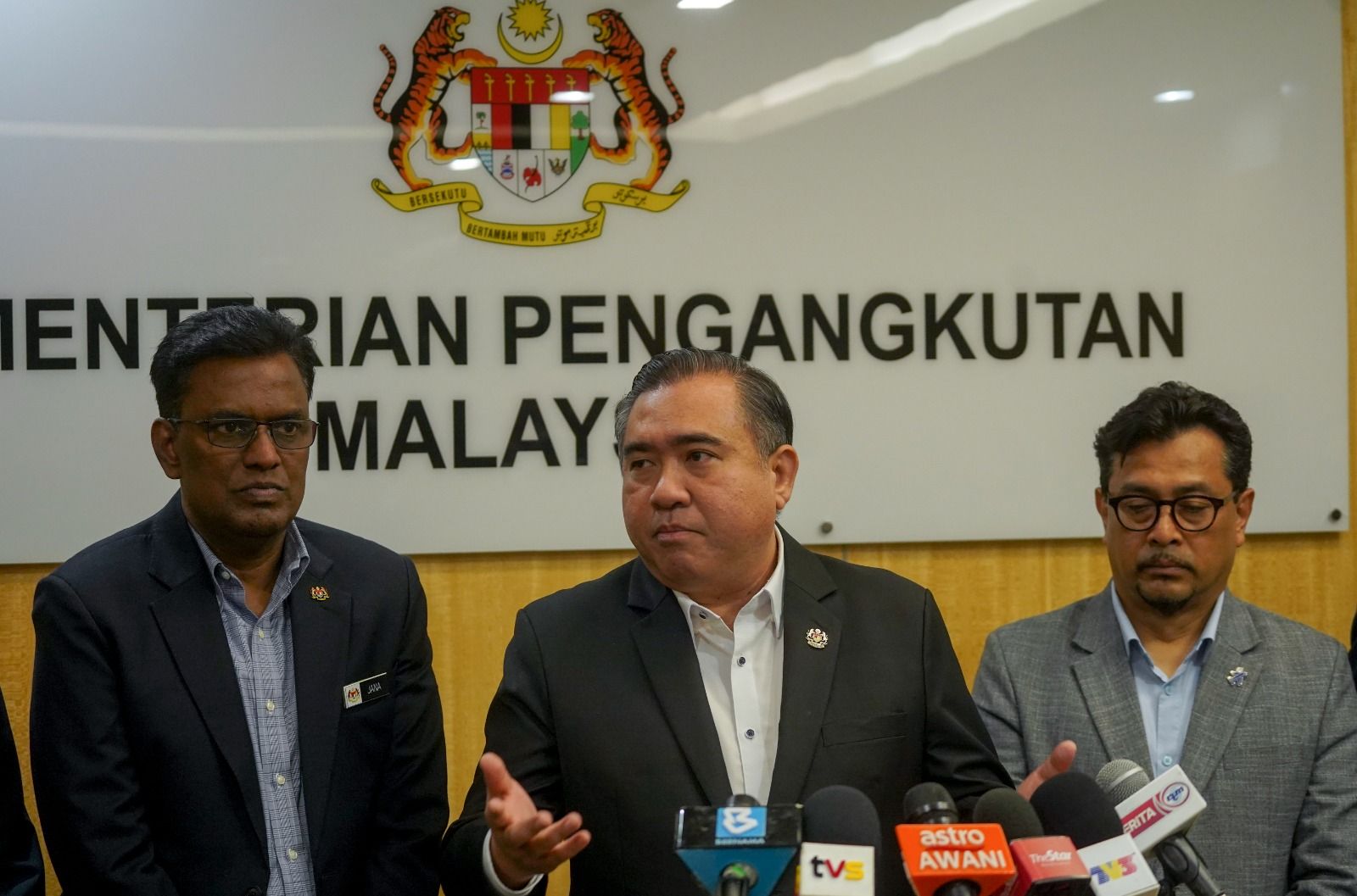 மாவ்கோம் கலைக்கப்படுகிறது, அந்தோணி லோக் தகவல்