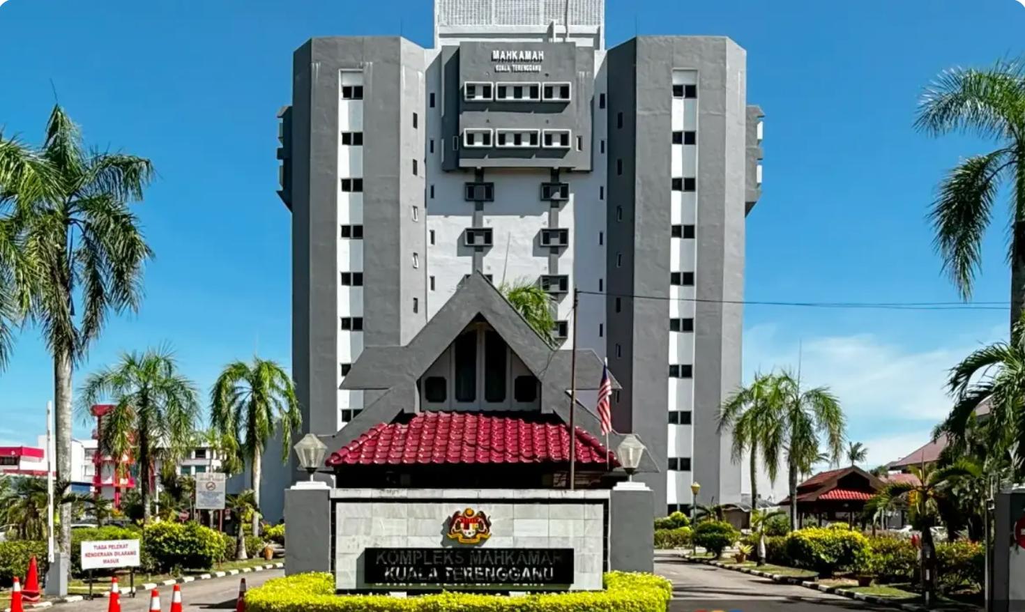 முன்னாள் தலைமையாசிரியருக்கு 15 ஆண்டுச் சிறை