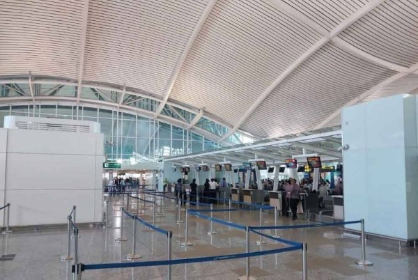 பாலித் தீவுக்கு விமானச் சேவை வழக்கத்திற்குத் திரும்பியது