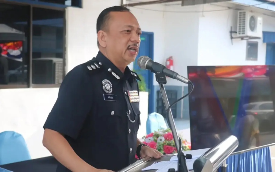 இரண்டு நபர்களைப் பிடிப்பதற்கு வேட்டை தொடங்கியது