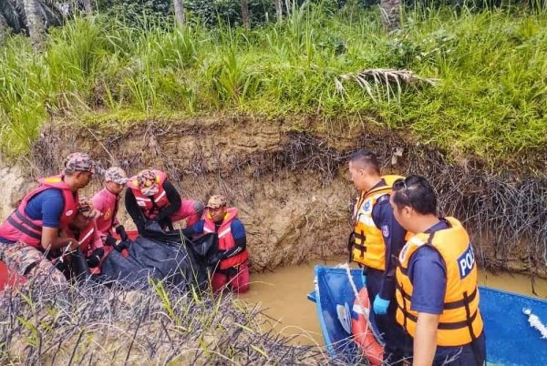 இராணுவ வீரர் மனைவியின் உடல் மீட்கப்பட்டது