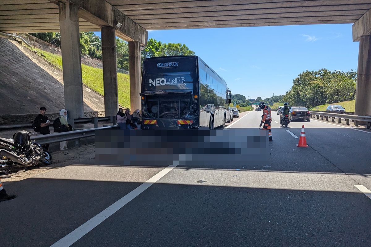 பழுதடைந்த பேருந்து மீது மோதி ஆடவர் பலி