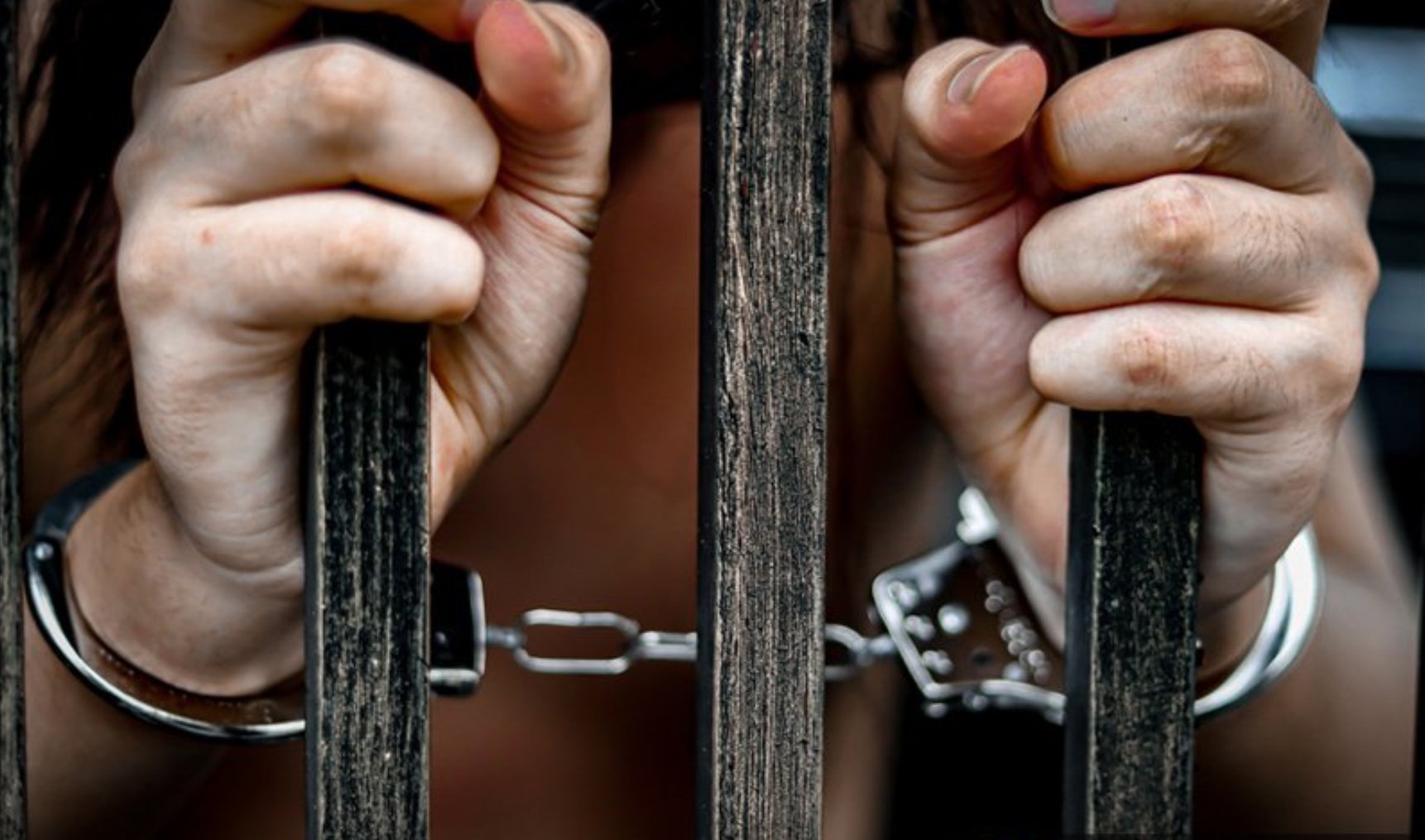 இரண்டு போலீஸ்காரர்களுக்கு 7 நாட்கள் தடுப்புக் காவல்