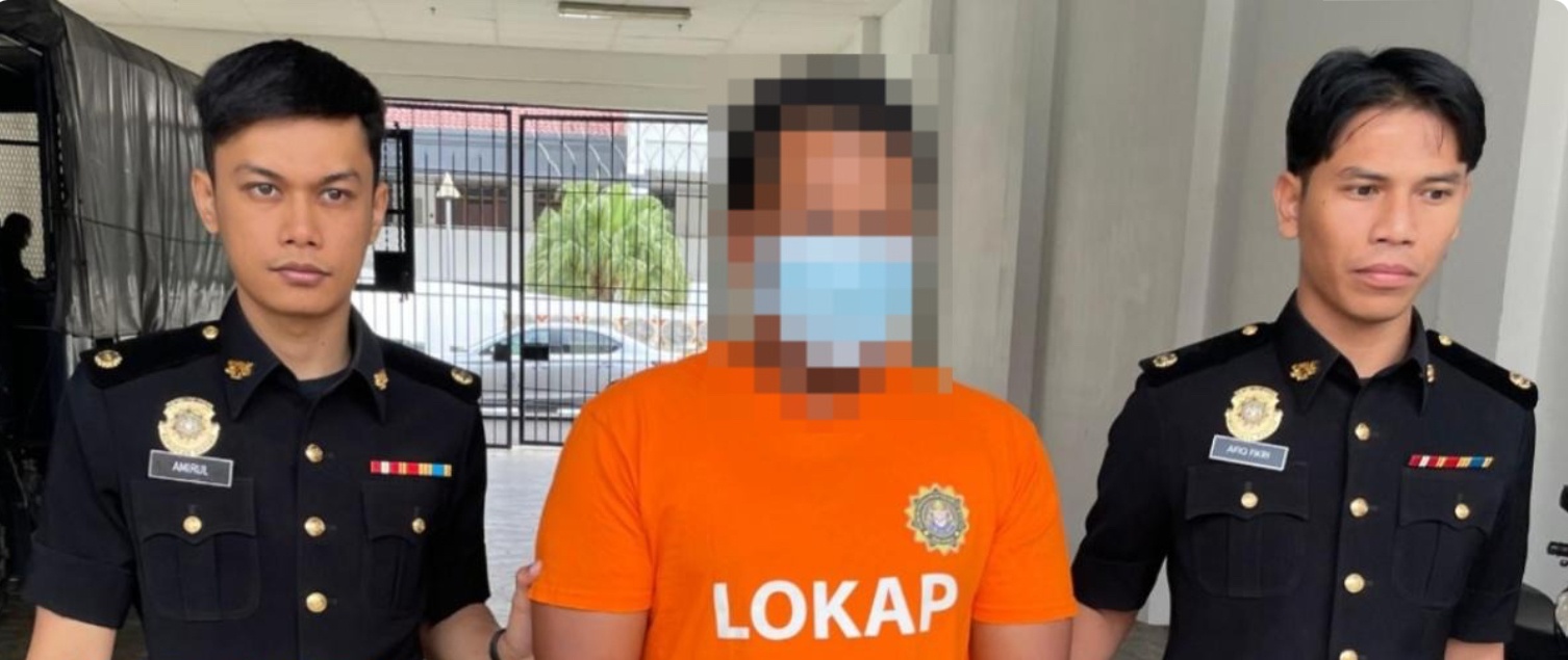 போலி பணக் கோரிக்கை, நிர்வாகி கைது