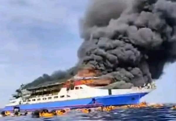 இந்தோனேசியாவில் 280 பேருடன் சென்ற கப்பலில் தீ: மூவர் பலி