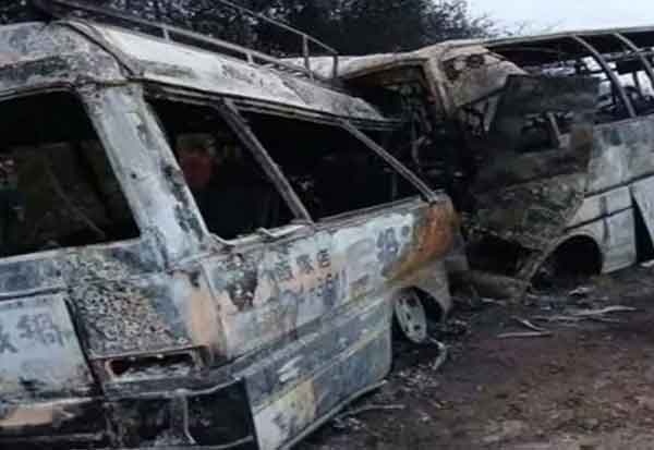 தான்சானியாவில் பேருந்துகள் நேருக்கு நேர் மோதி 40 பேர் பலி