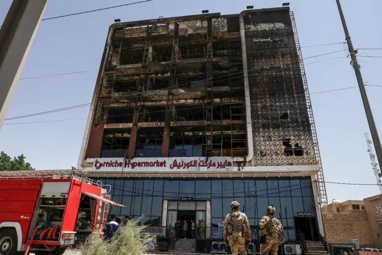 ஈராக் வணிக வளாகத்தில் தீ: 61 பேர் பலி