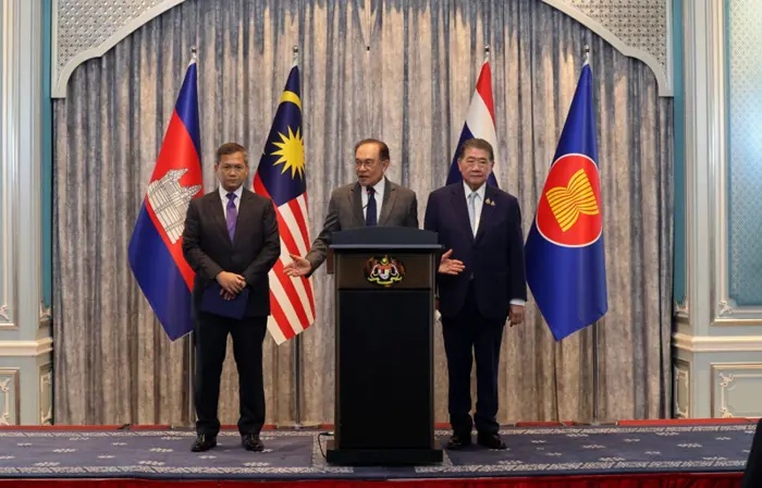 தாய்லாந்து – கம்போடியா போர் நிறுத்தம்: டத்தோ ஶ்ரீ அன்வாரின் முயற்சிக்கு அமெரிக்கா பாராட்டு