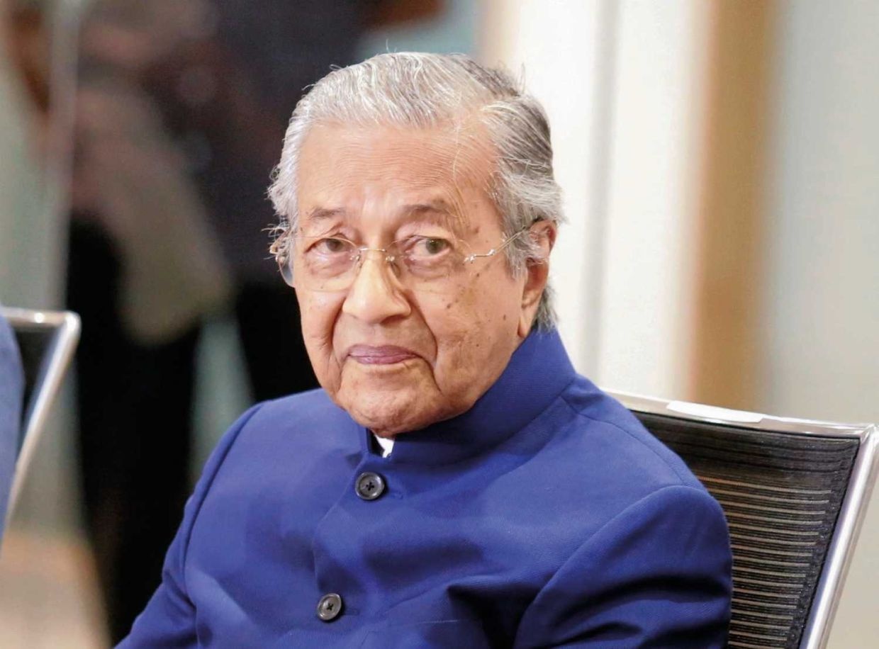 மலேசியாவின் நூற்றாண்டு நாயகர் மகாதீர் மருத்துவமனையில் இருந்து வீடு திரும்பினார்!