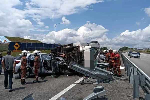 விபத்தில் லோரி ஓட்டுநர் பலி, இரு பெண்கள் கைது