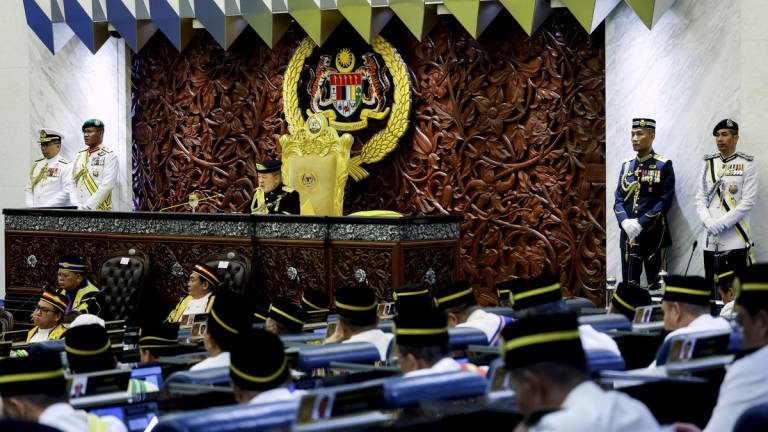 20 சட்டங்களுக்கு மாமன்னர் அங்கீகாரம்