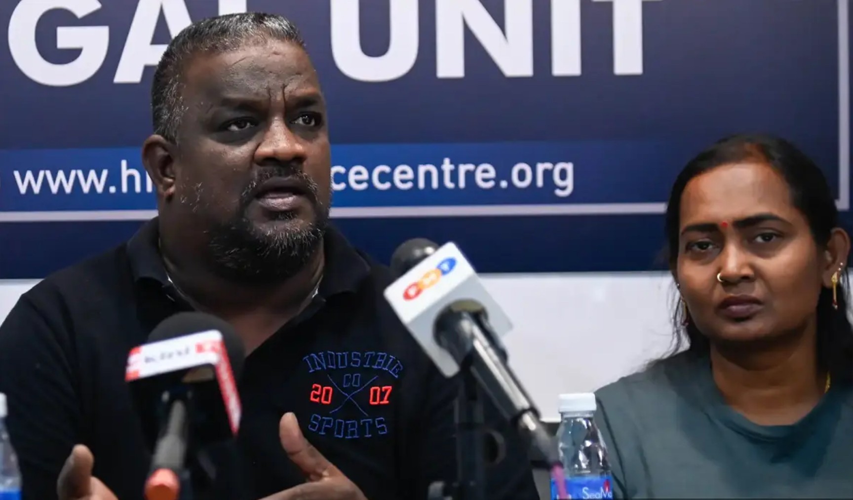 மாணவி மரணம், நீதிக் கோருகின்றனர் பெற்றோர் கோபாலன் – மகேஸ்வரி தம்பதியர்