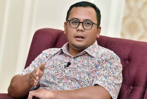 அரை நிர்வாணக் கோலத்தில் சடங்குகளா?