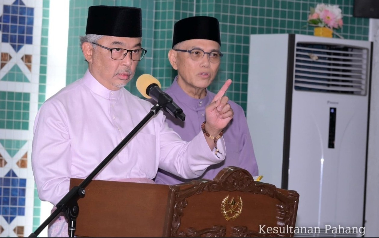 அரசியலிலேயே உழன்றுக் கொண்டு இருக்க வேண்டாம்