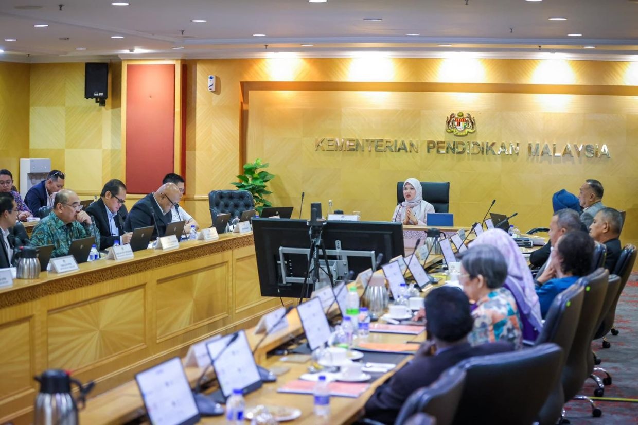 ஆசிரியர்களின் பணிச் சுமையைக் குறைக்க ஏழு செயல் திட்ட நடவடிக்கைகள் அமல்