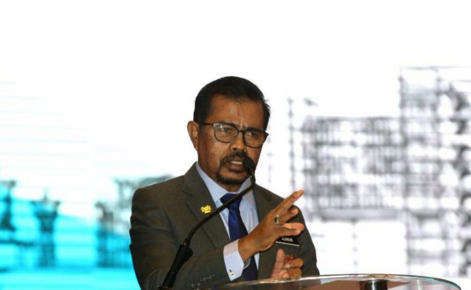 42 மணி நேர வேலை நேரம்: சுகாதாரச் சேவைத் தரத்தை உறுதிச் செய்துள்ளது