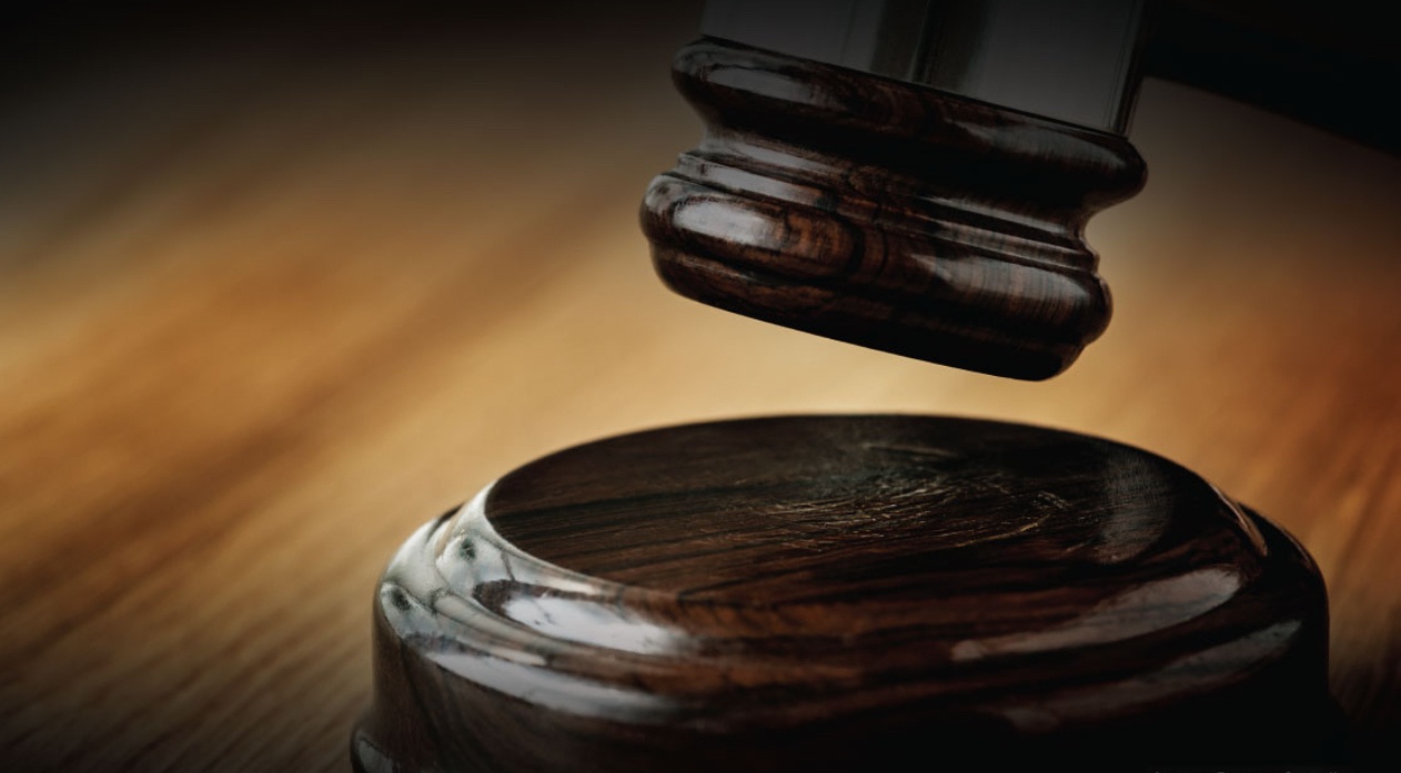 நிறுவனத்தின் உதவி இயக்குநர் மீது மோசடி குற்றச்சாட்டு