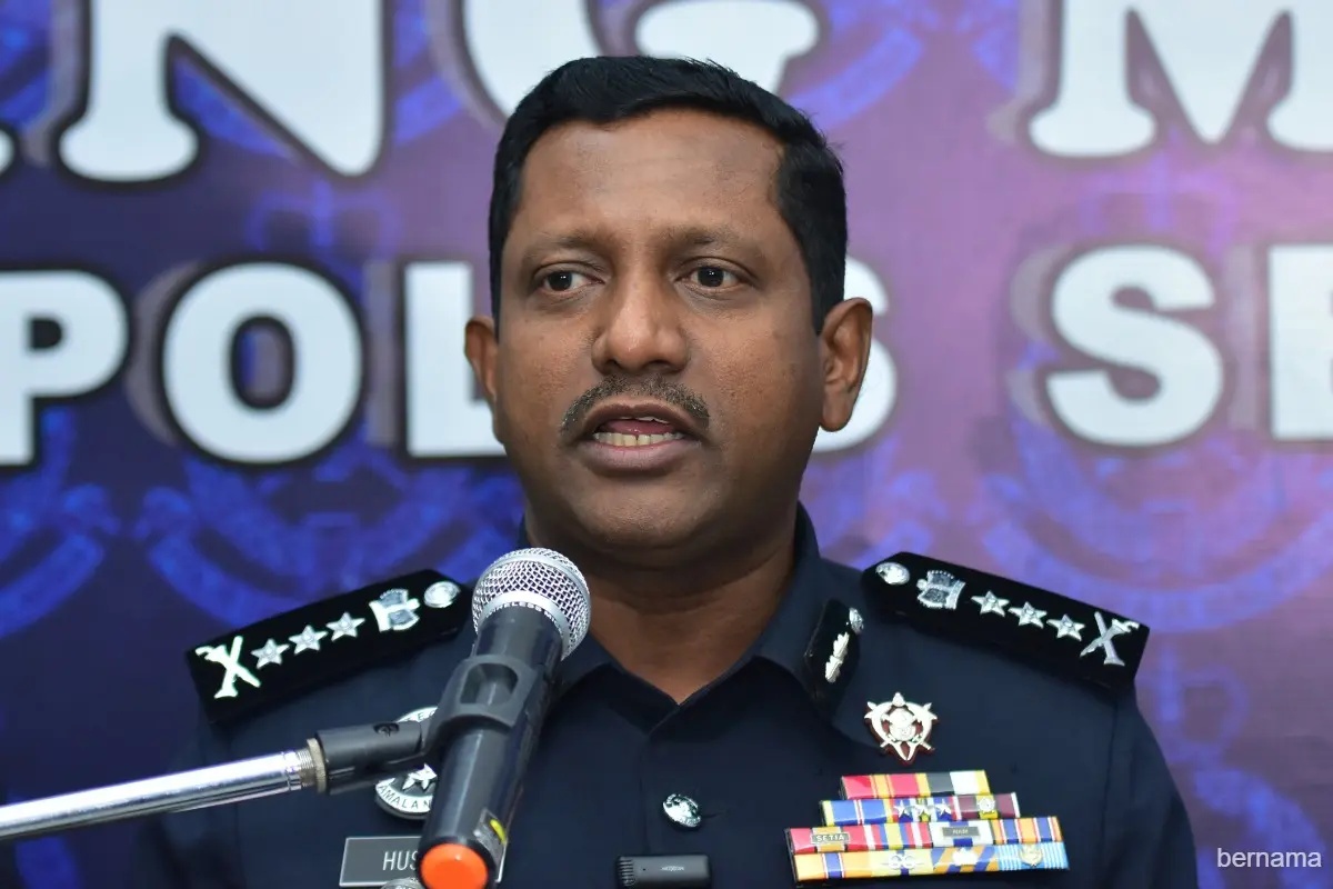 விசாரணை அறிக்கையைத் திறக்க போலீஸ் தயாராக இருக்கிறது