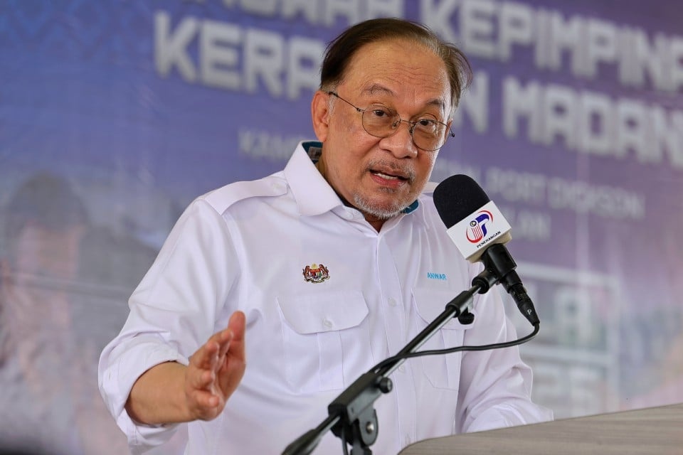 மொசாட் வருகையின் காரணத்தைப் பிரதமர் விளக்கினார்