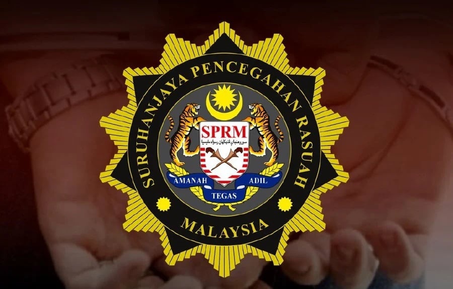 180 மில்லியன் ரிங்கிட் மதிப்புள்ள தரவு மையம் நிர்மாணிப்பில் ஊழல்: குத்தகை நிர்வாகி, அவரின் மனைவி, இரண்டு இயக்குநர்கள் கைது