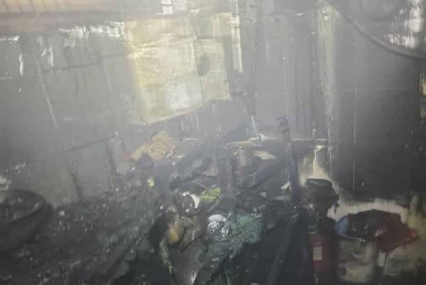 தீ விபத்தில் ஆடவர் கருகி மாண்டார்