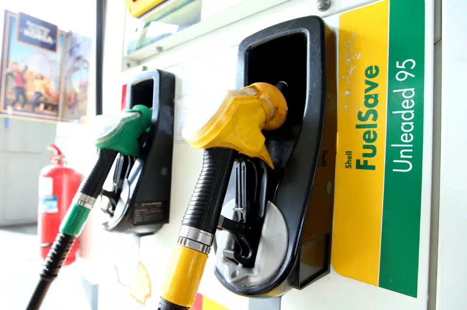 பெட்ரோல் ரோன் 97, டீசல் விலை 3 காசு உயர்ந்தது