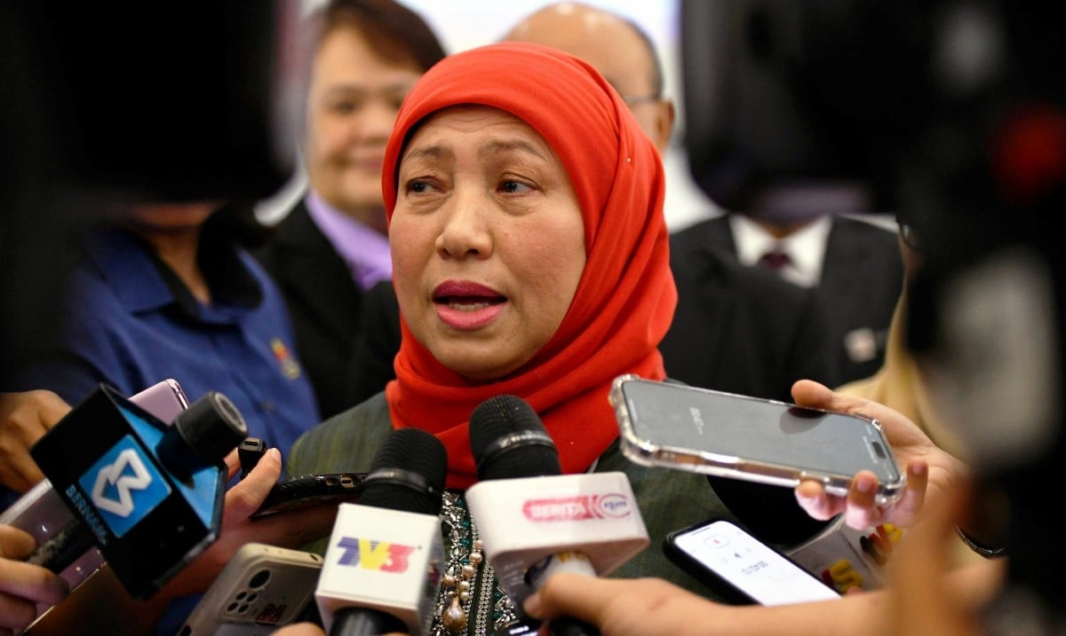 சரியான வழிமுறைகளின் கீழ் உதவியை நாடுங்கள்