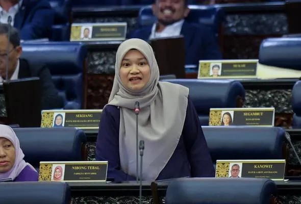 கல்வி அமைச்சின் வழிகாட்டலைப் பின்பற்ற வேண்டும்