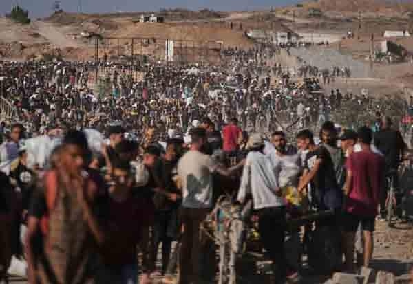 காஸாவில் உதவிப் பொருட்கள் வழங்கும் இடத்தில் மூண்ட வன்முறை: 2