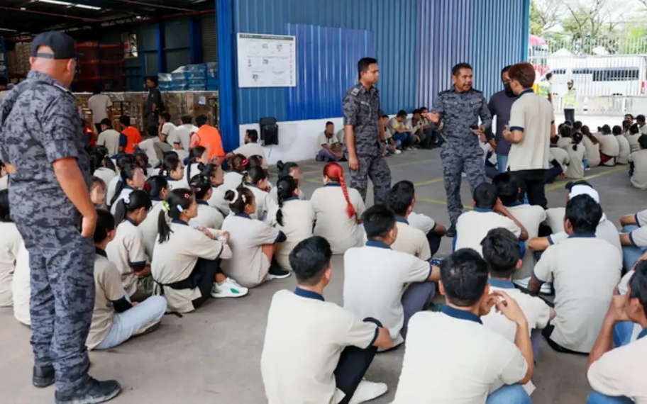 சட்டவிரோத தொழிலாளர்களை வேலைக்கு அமர்த்தியது: 1,005 முதலாளிகள் கைது