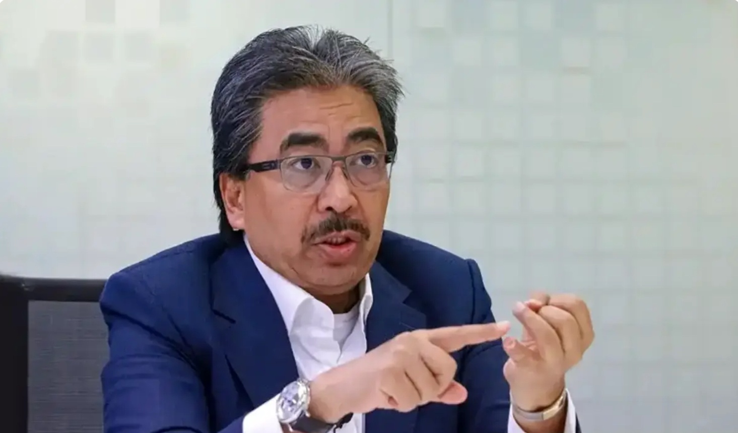 சுற்றுச்சூழல் அமைச்சின் பொறுப்பை ஏற்கிறார் ஜொஹாரி கானி