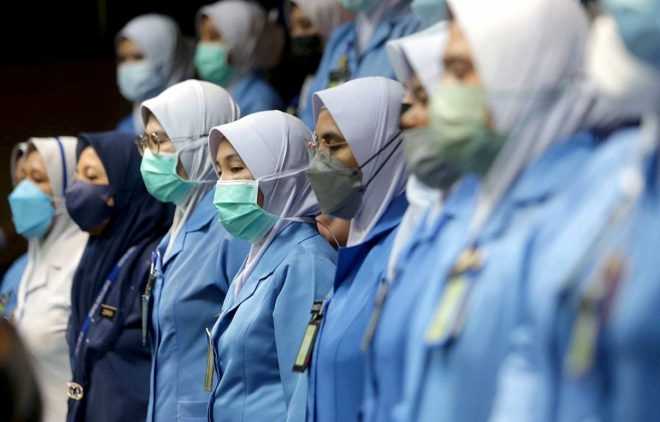 தாதியர் பற்றாக்குறையைப் போக்க நிரந்தரப் பணி நியமனங்களுக்கு உத்தரவு: சுகாதார அமைச்சு அதிரடி!