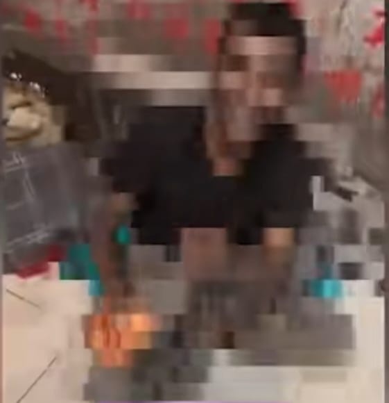 நடிப்புக்காக அவ்வாறு செய்ததாக இளைஞர் கூறுகிறார்