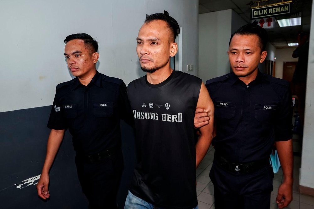 ஜோகூர் பாரு மாநகர் மன்ற எம்பிஜேபி இழுவை லாரிக்கு தீ வைப்பு