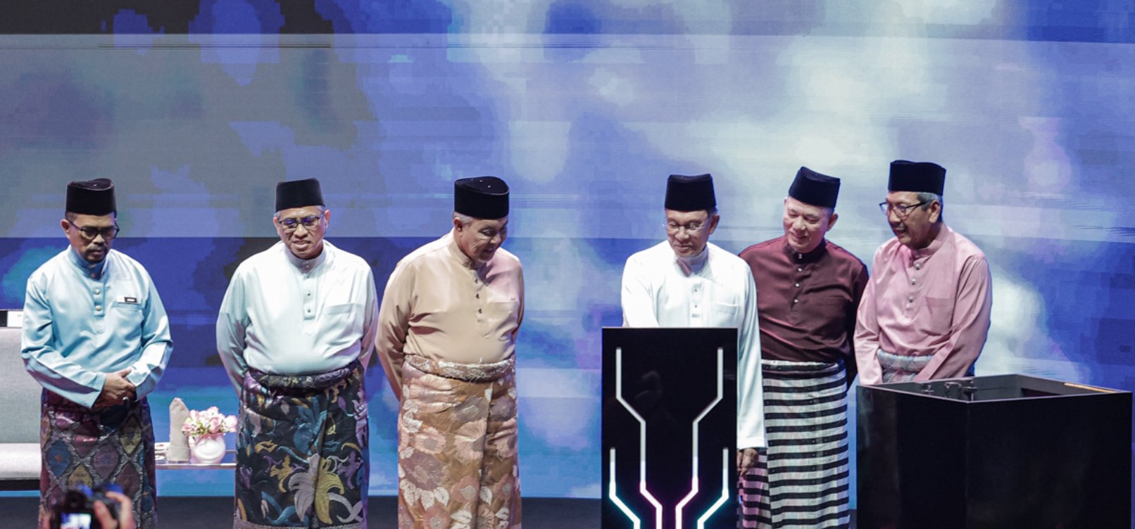 பதற்றத்தைத் தூண்டும் நபர்களுக்கு இனி எச்சரிக்கை இல்லை கடும் நடவடிக்கையே: பிரதமர் டத்தோ ஶ்ரீ அன்வார் திட்டவட்டம்