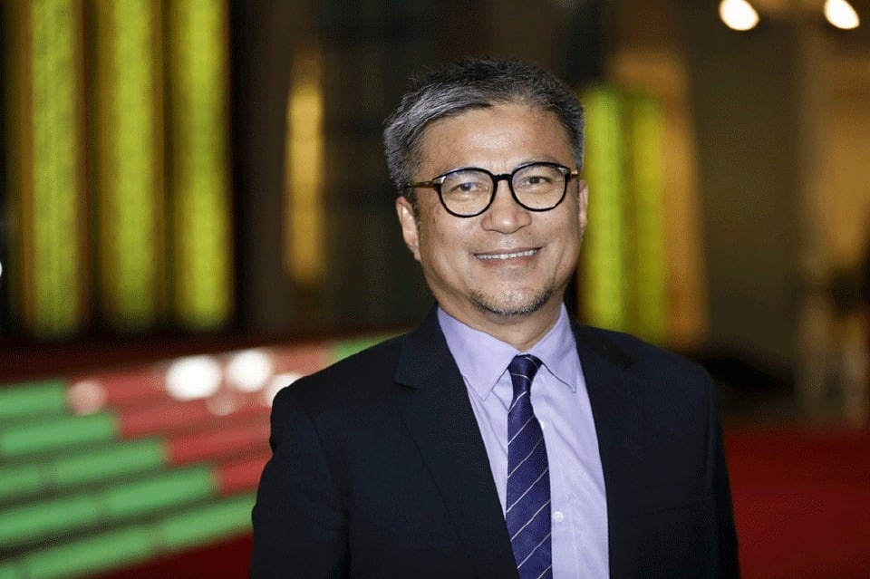 மலேசியாவிலேயே முதல் முறை! மாணவர்களுக்கு இலவச உயர்க்கல்வி! சரவாக் அரசாங்கத்தின் அதிரடி அறிவிப்பு!