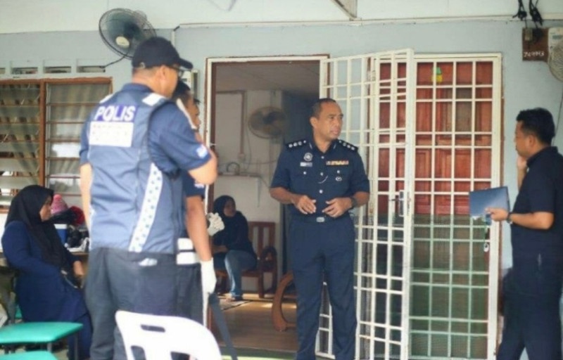 மனைவியைக் கத்தியால் வெட்டிய கணவன்