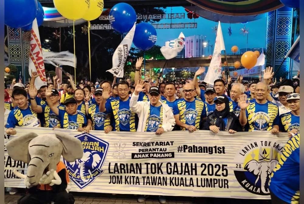 நஜிப்பின் வழக்கில் கூடுதல் ஆவணத்தை விரைந்து செயல்படுத்துவீர் – பகாங் முதல்வர் வான் ரோஸ்டி வலியுறுத்து