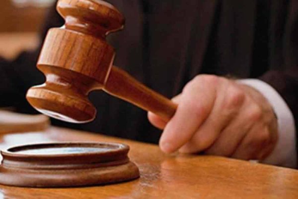 ஆபாசப் படங்களை வைத்திருந்த நபருக்கு 10 மாதச் சிறை