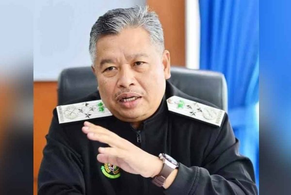 ஆவிப் பயணிகளை அனுமதித்தது: 50 குடிநுழைவு அதிகாரிகளிடம் விசாரணை