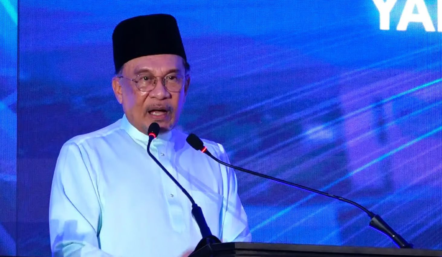 நகர்ப்புற புதுப்பித்தல் மசோதா: “யோசிக்காமல் விமர்சிக்கிறார்கள்” – அன்வார் காட்டம்!