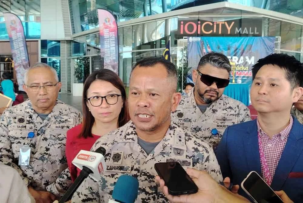 களம் கடத்தல்காரர்களைக் கண்காணிக்க ட்ரோன் பயன்பாடு